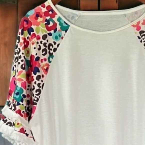 Gorgeous Soft Floral Top NWOT - Picture 1 of 6